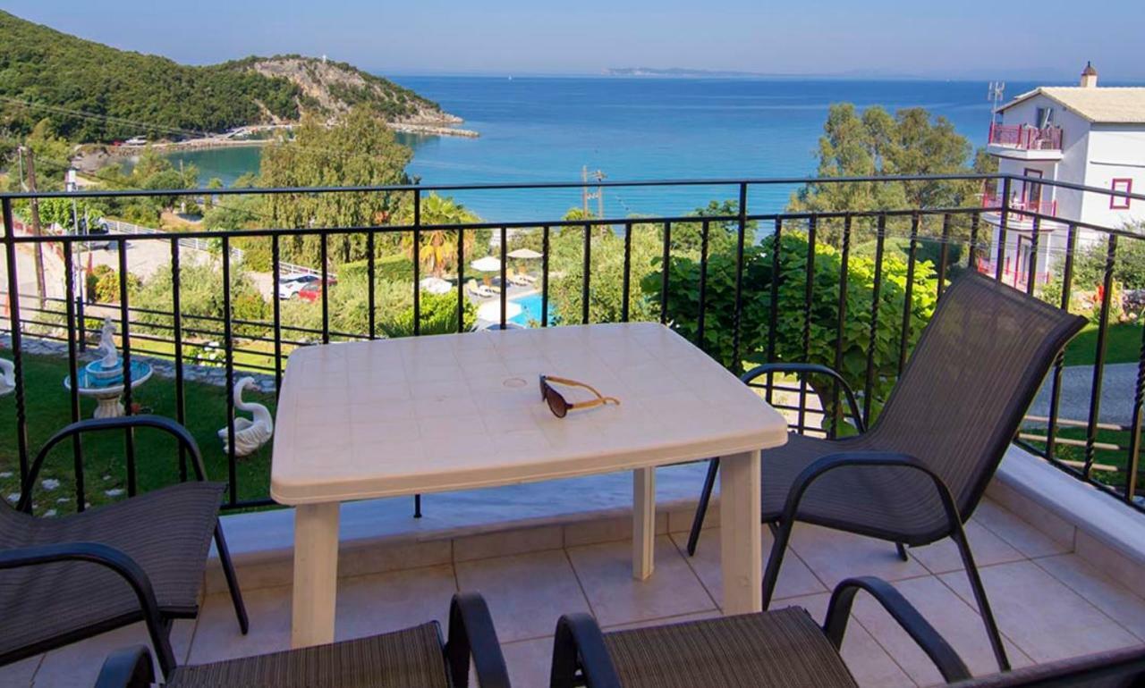 Alexios Apartments Perdika  Exterior photo